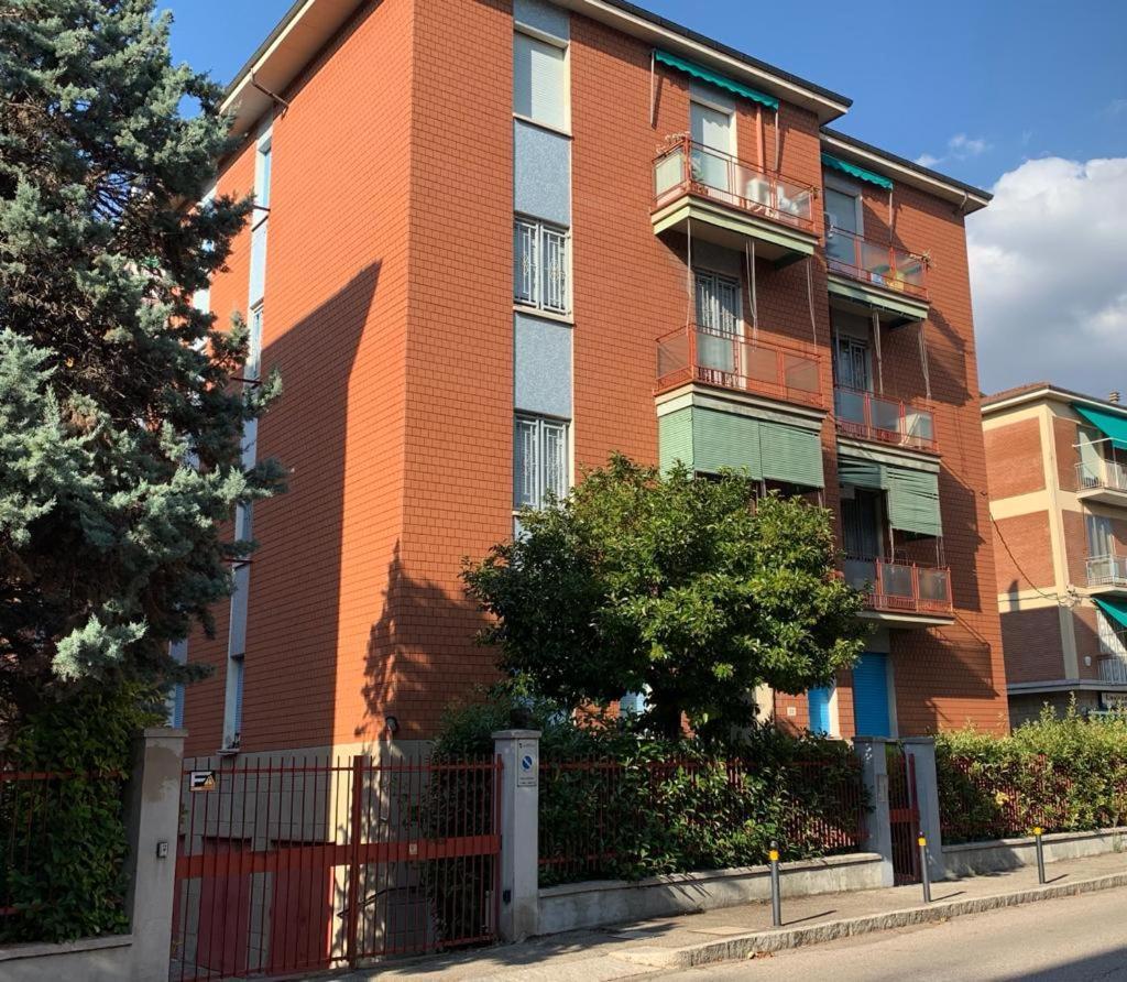 Nibu Appartamenti - Appartamento Centrale Comodo A Tutto, Anche A Villa Chiara Casalecchio Di Reno Exterior foto