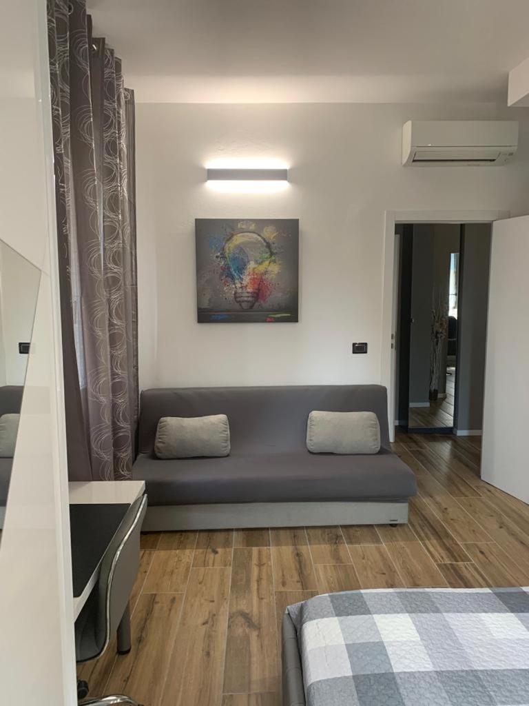 Nibu Appartamenti - Appartamento Centrale Comodo A Tutto, Anche A Villa Chiara Casalecchio Di Reno Exterior foto
